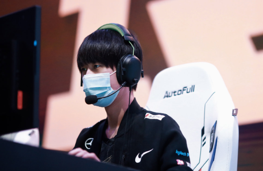 开云体育登录-SHR碾压NS，Xiaohu打出惊人五杀激烈交锋成都决赛之夜，让粉丝疯狂欢呼的简单介绍