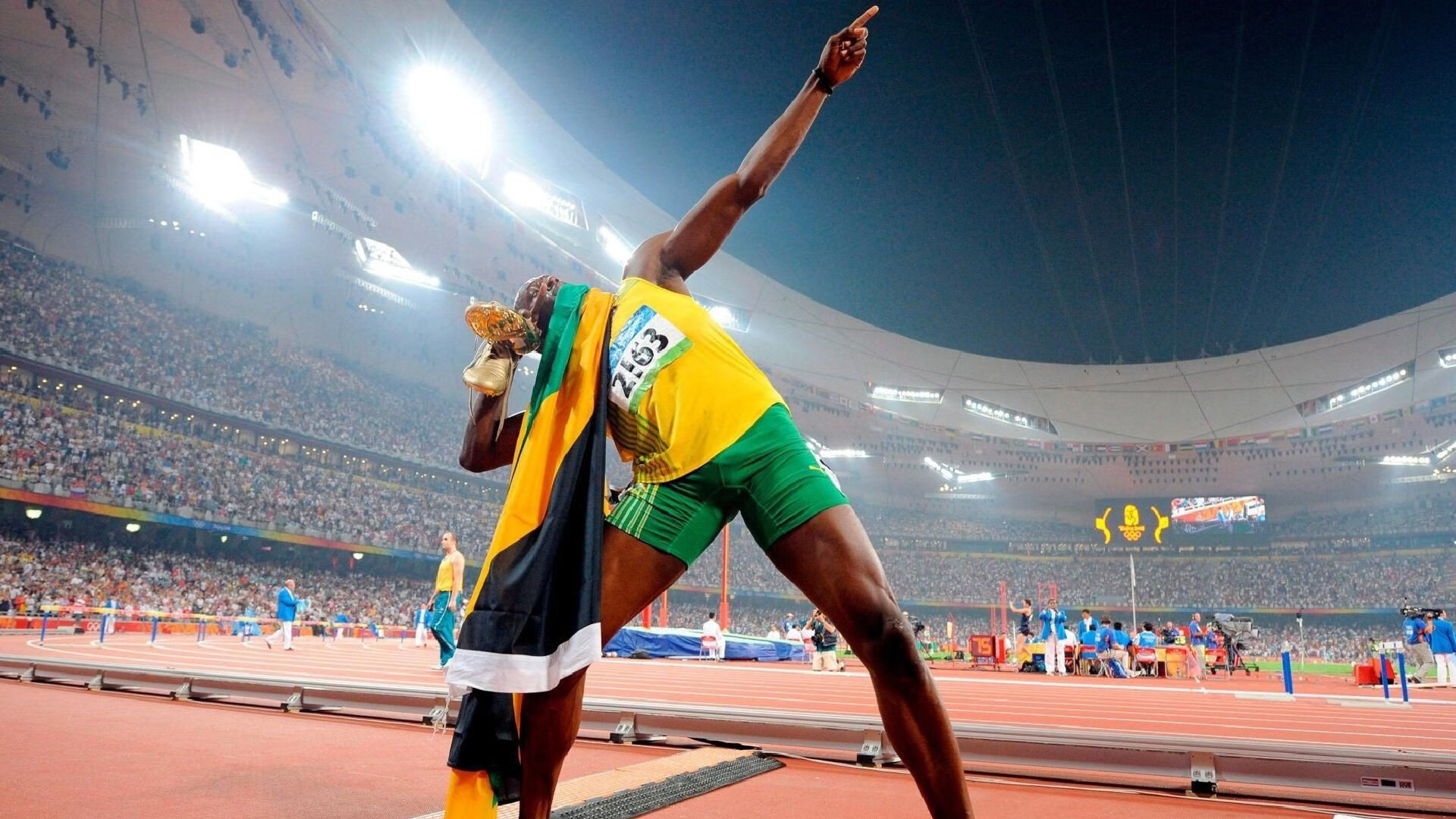 当足球点燃希望，亚特兰大用火力谱写战歌，恩佐于欧冠之夜加冕为王